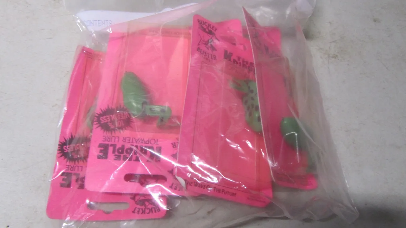 (6) Bucket Buster "The Kripple" Topwater Frog Lures
