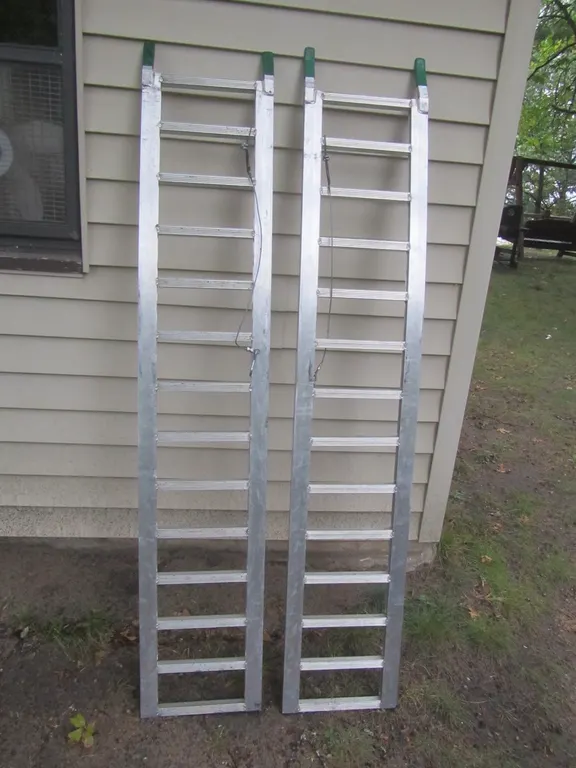 Pair Of 6' Aluminum Loading Ramps