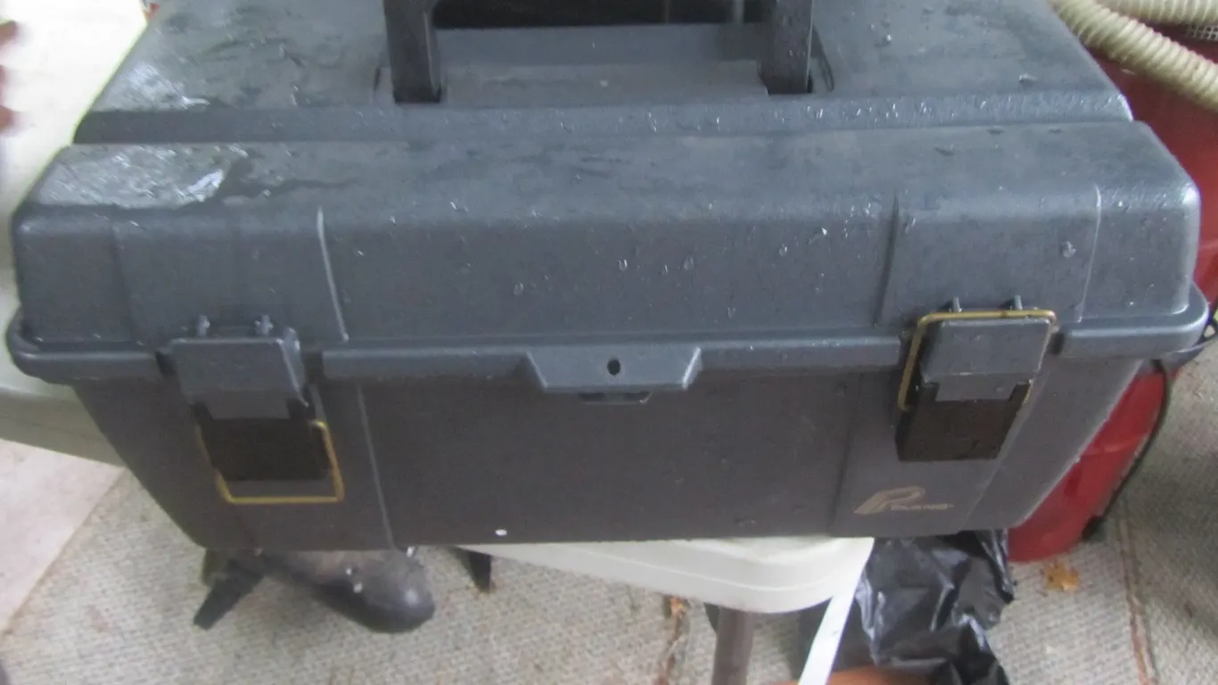 Plano 19" Tool Box w/Tray