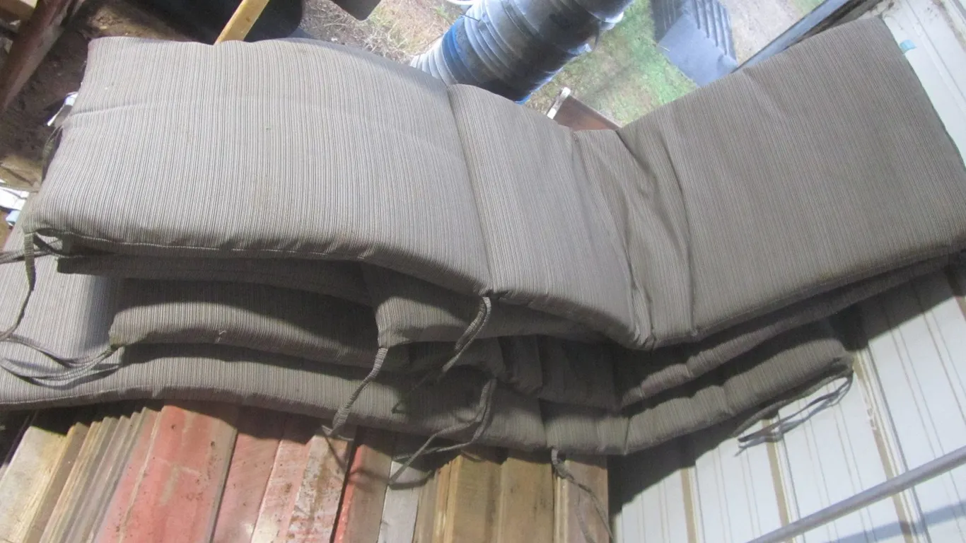 (4) Folding Lounge Chair Cushions
