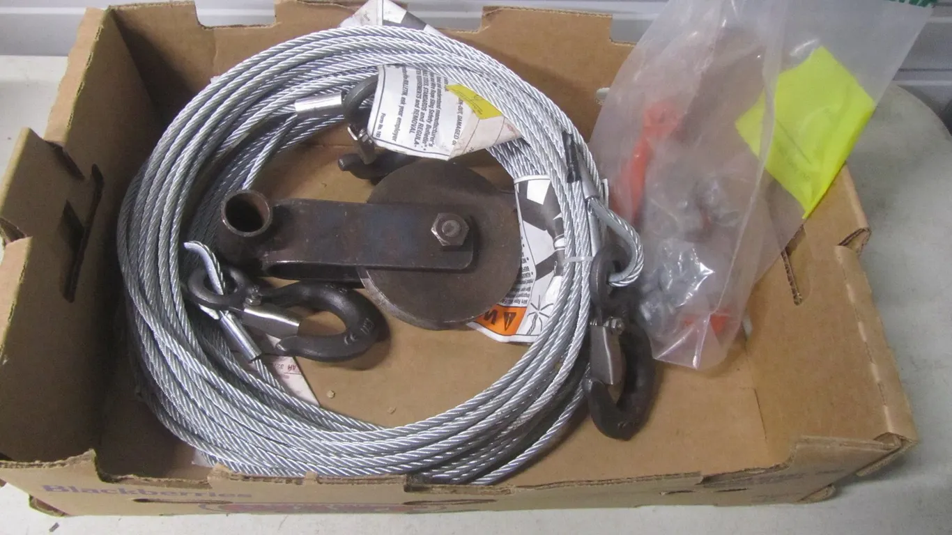 1/4" Braided Cable w/Pulley Hardware