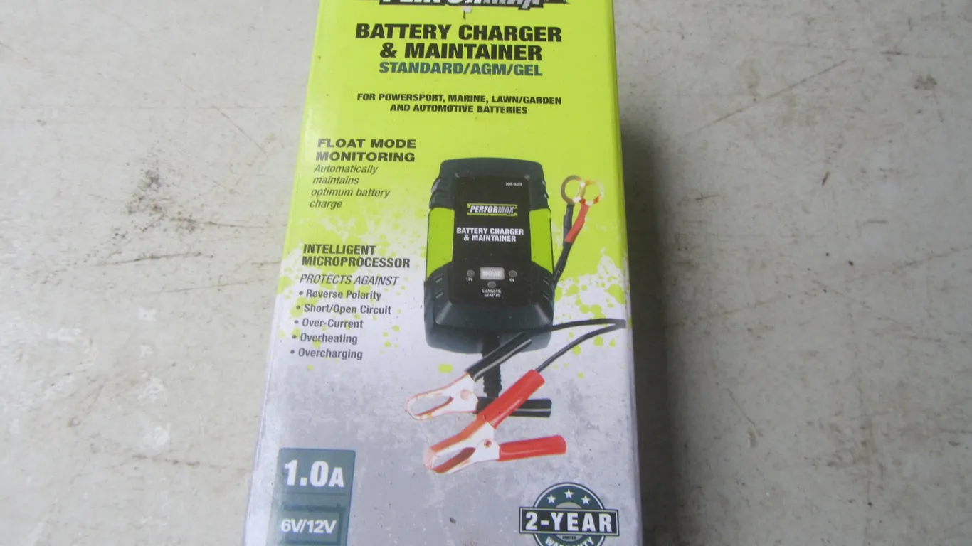 Performax Battery Charger & Maintainer