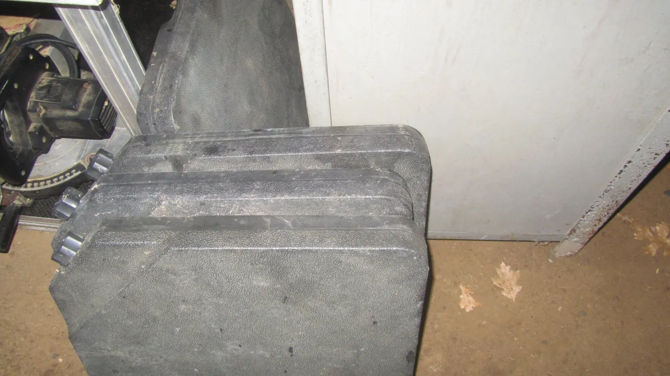 (4) Sand-Filled Weights
