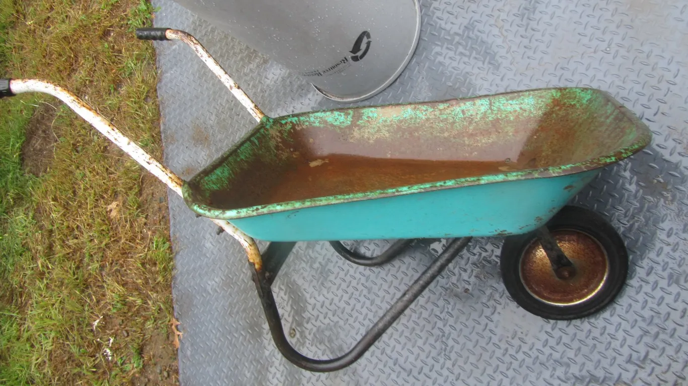 Metal Wheel Barrow