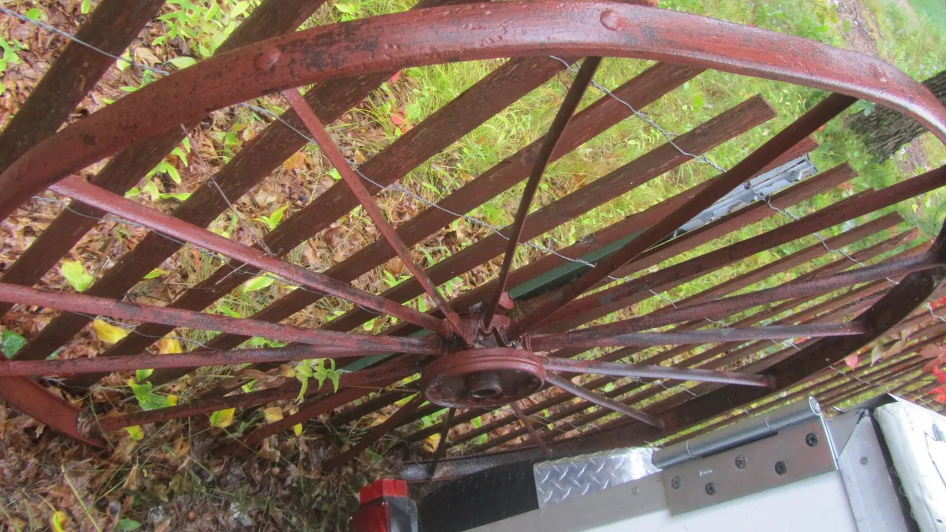Metal Wagon Wheel