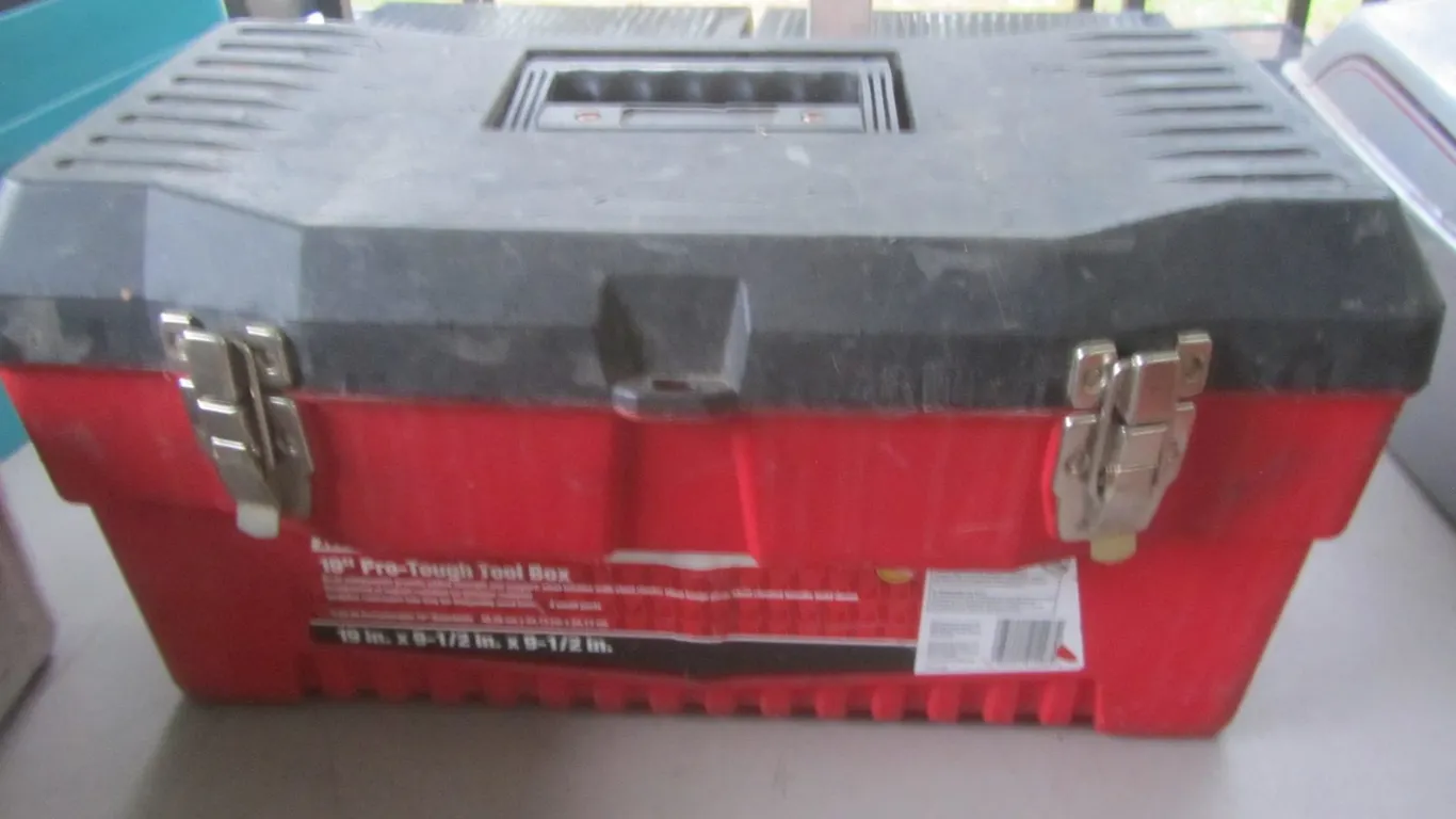 Ace 19" Tool Box w/Tray
