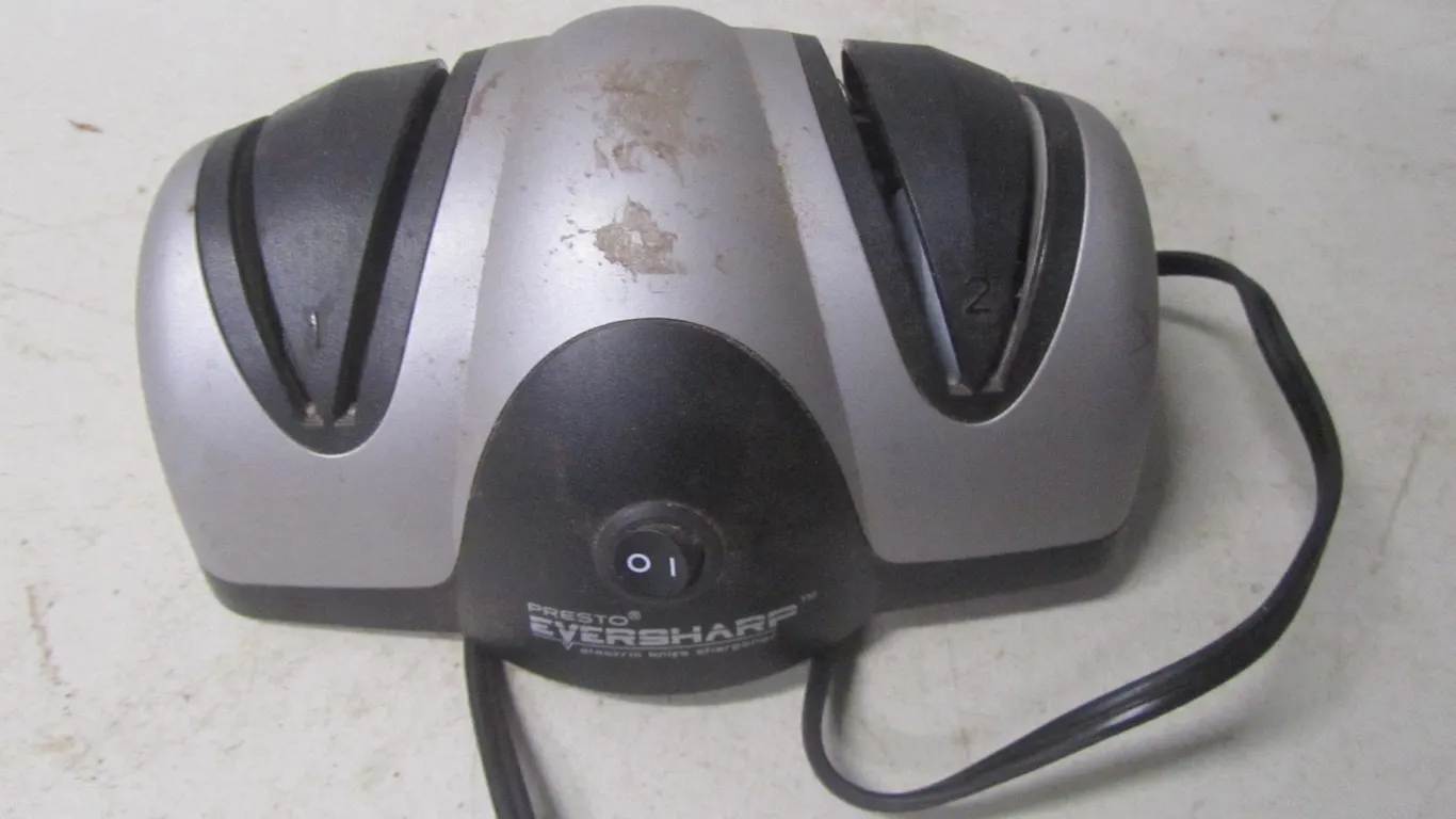 Presto Eversharp Electric Knife Sharpener