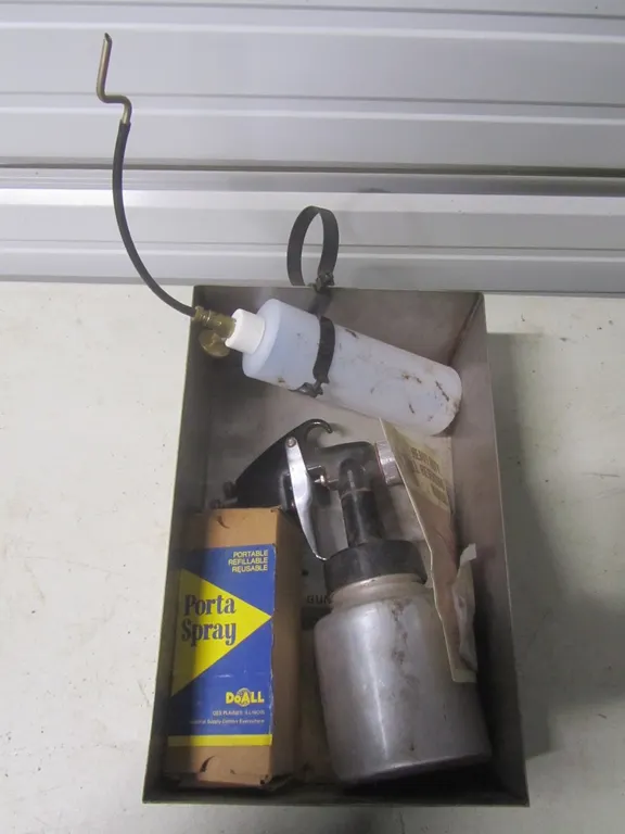 Montgomery Ward XER-6364 Paint Sprayer And DoAll Porta Spray