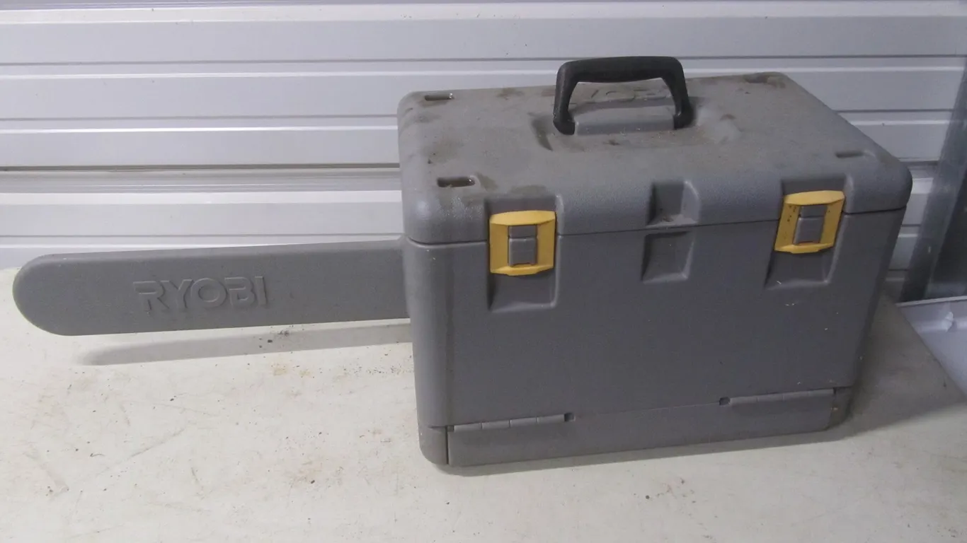 Ryobi 40cc Chain Saw