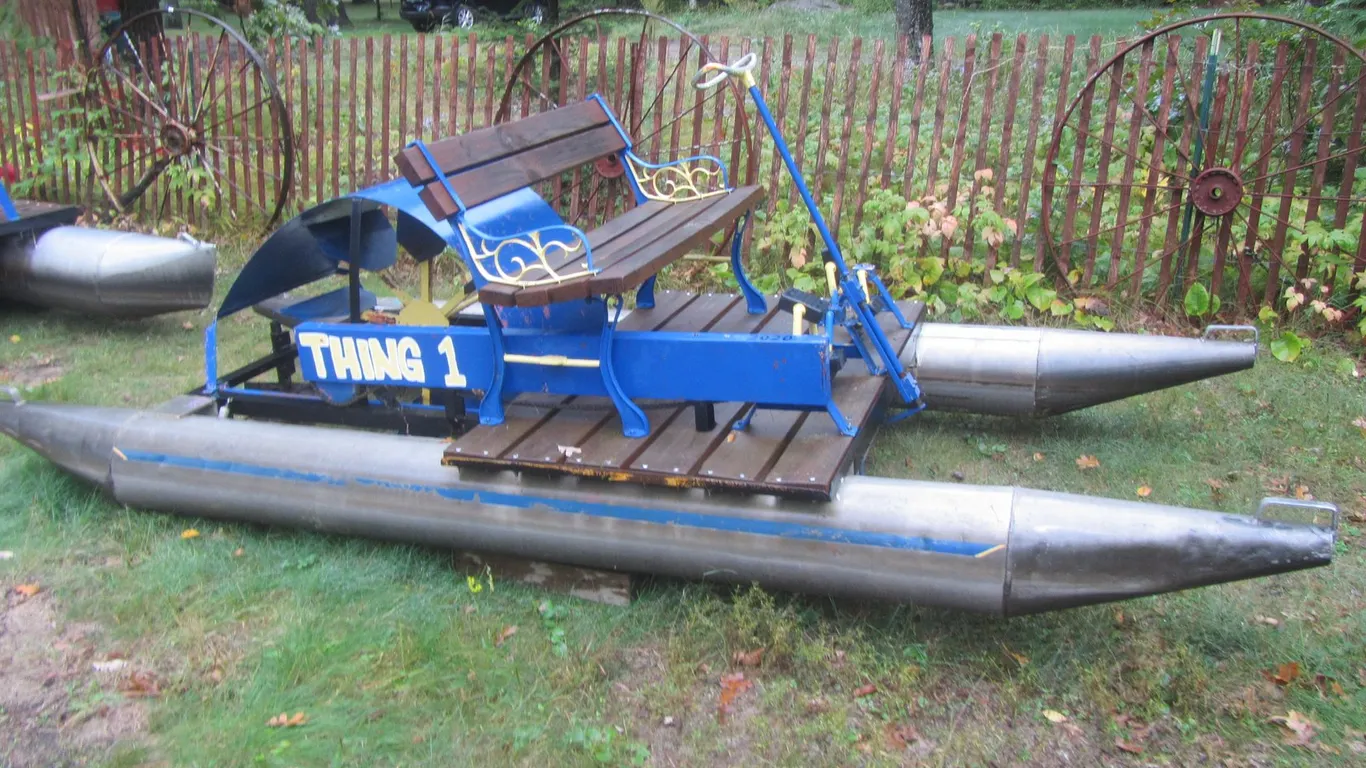 12' Paddle Boat