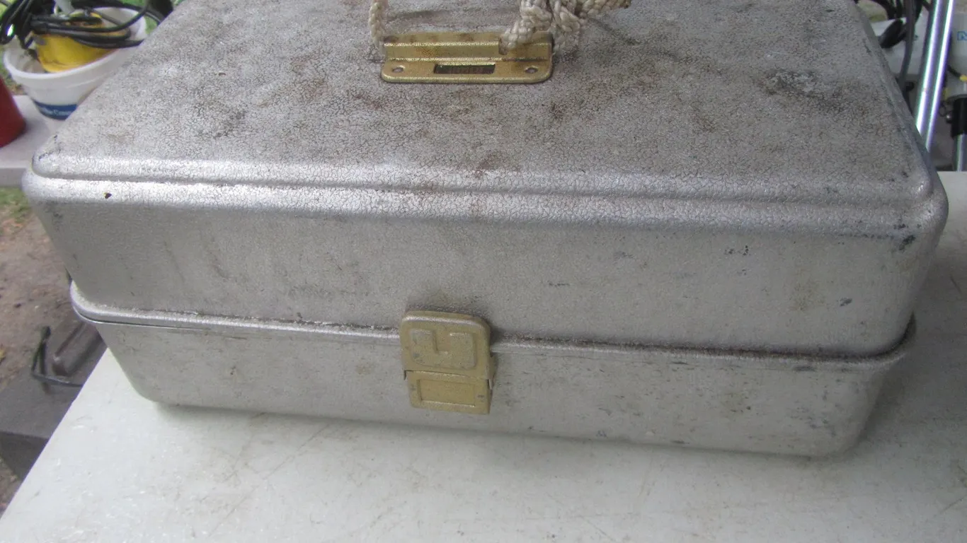 Umco 203A Tackle Box