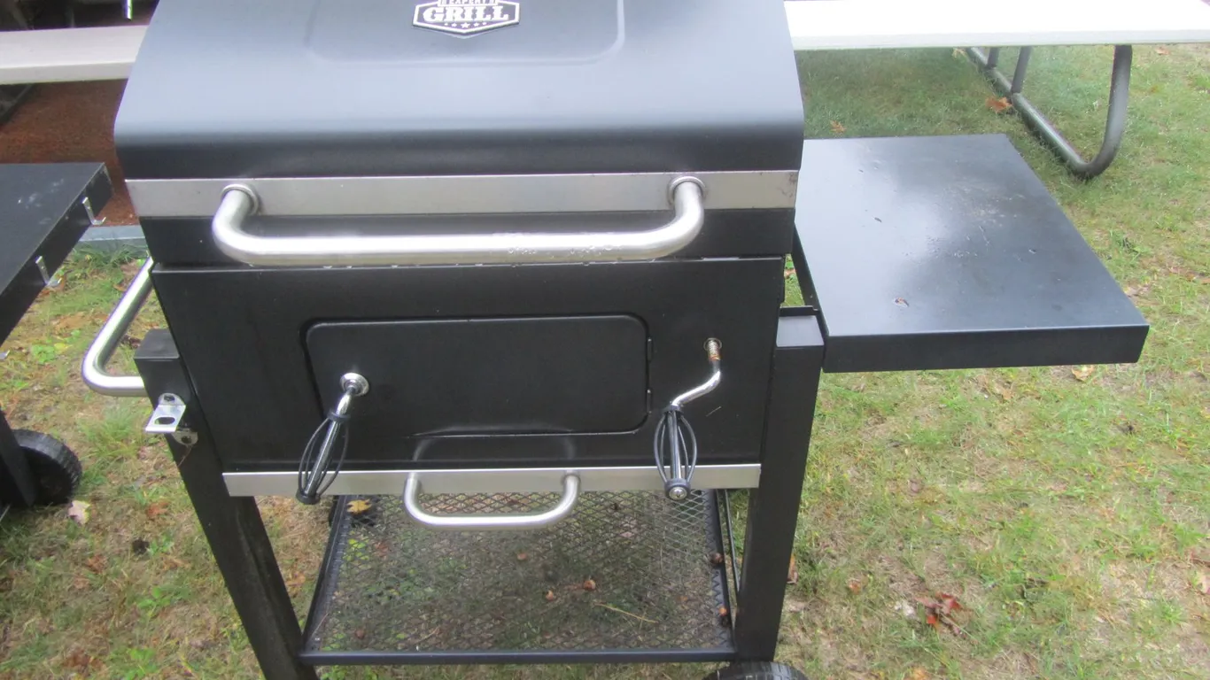 Expert Charcoal Grill