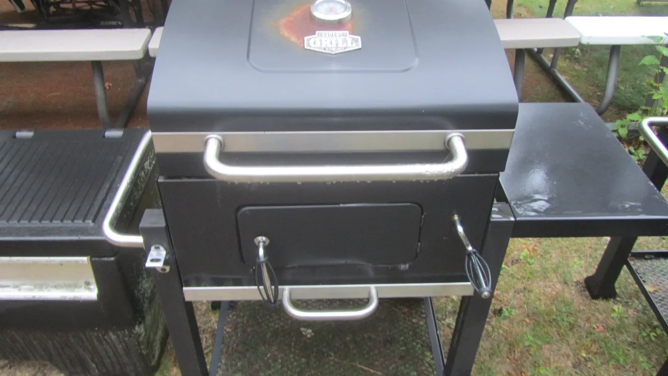 Expert Charcoal Grill