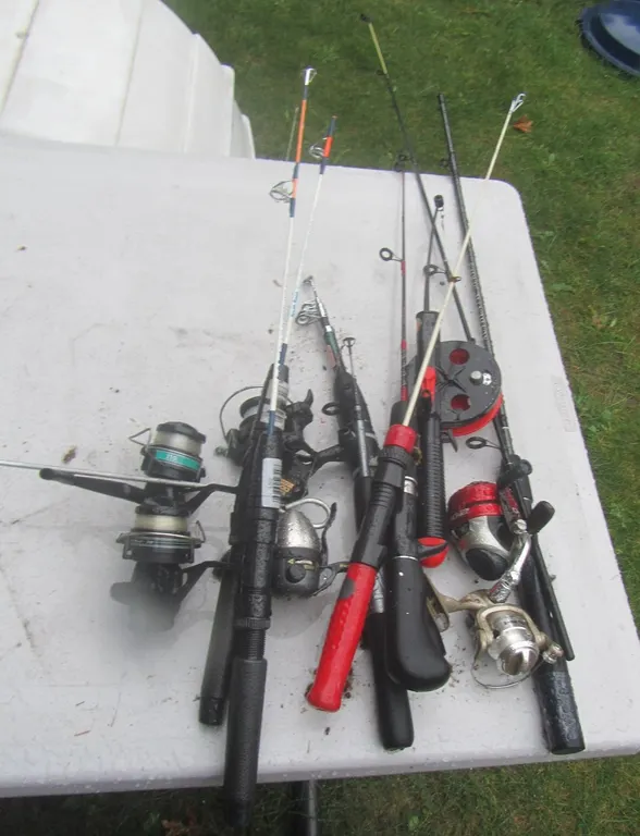 Lot Of Assorted Ice Fishing Rods w/Reels