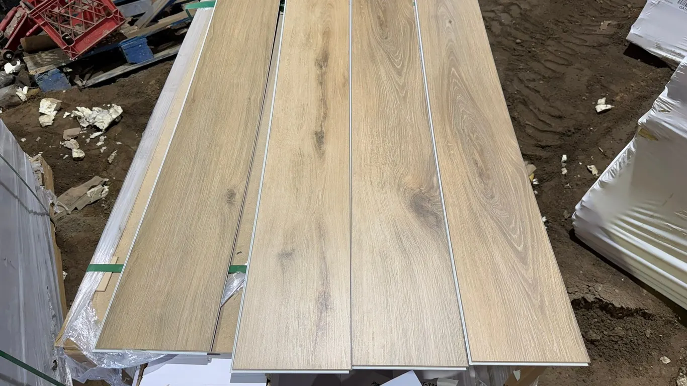 586.96 Sq Ft Meridian Vinyl Flooring