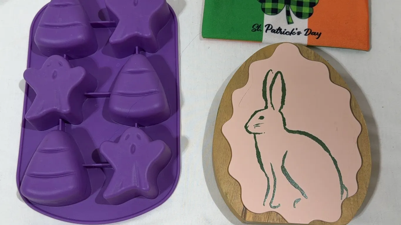 Miscellaneous holiday items