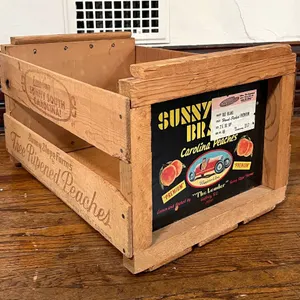 Sunny Slope Farms Carolina Peach Crate