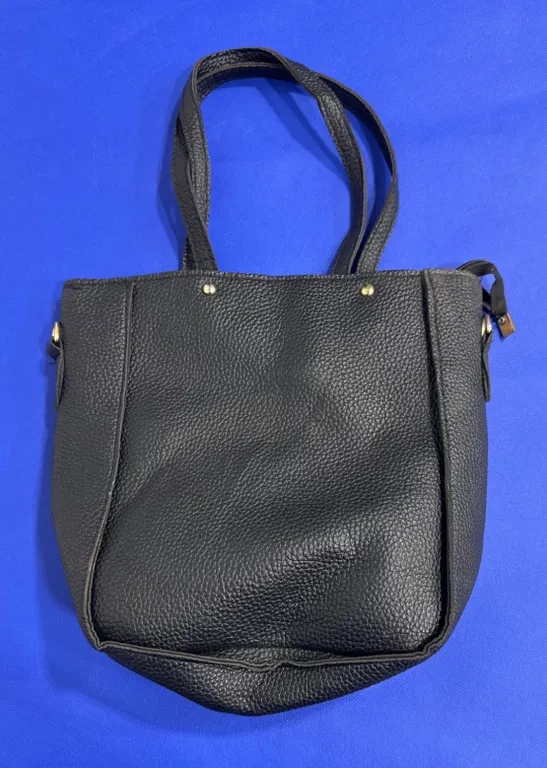 Black Pebble-Textured Handbag with Multiple Accessories