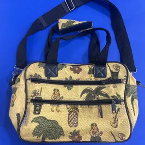 Tropical-Themed Tote Bag with Adjustable Strap and Multiple Pockets