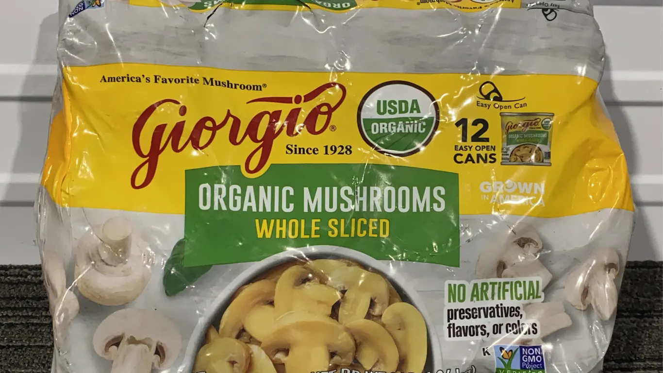 *NEW* Giorgio Whole Sliced Mushrooms, 4 oz. Cans,12 Count - Best By: 12/2028