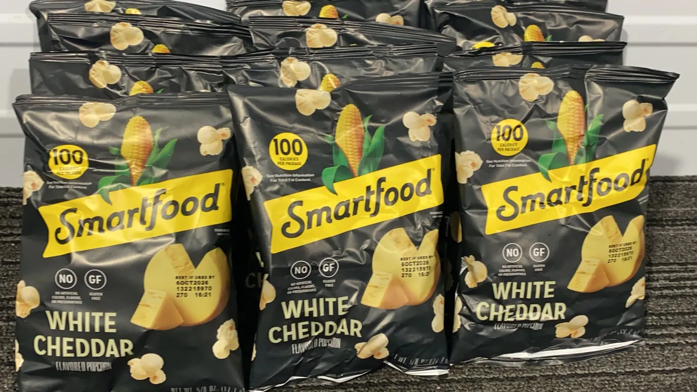 *NEW* Smartfood White Cheddar Popcorn, Single Serve, 12 Pack - Best By: 10/2026