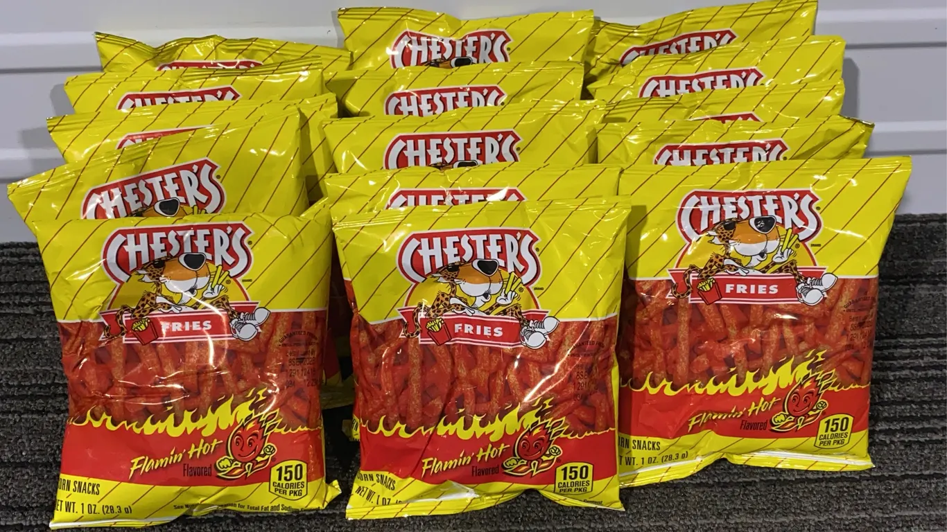 *NEW* Chester's Flamin' Hot Fries, 1 oz Each, 15 Packs - Best By: 9/2026