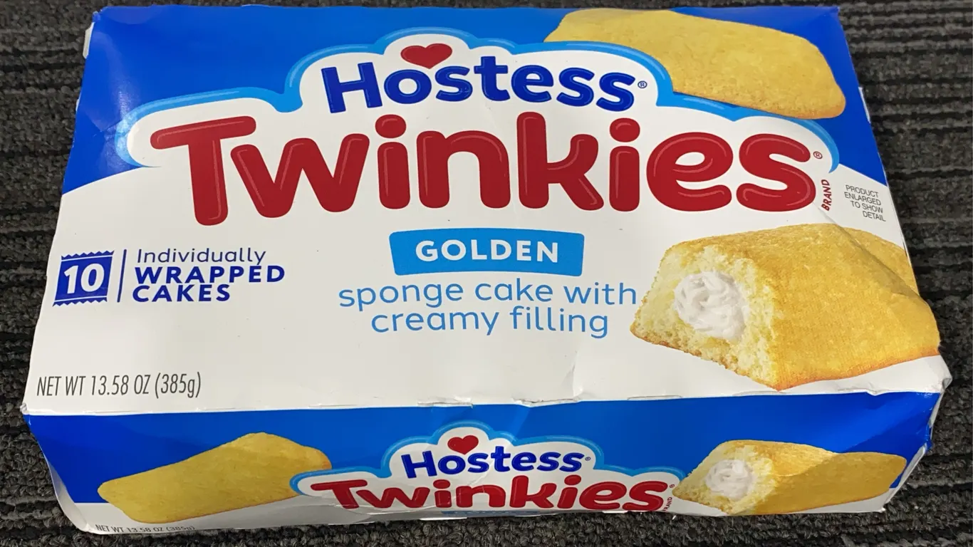 *NEW* Hostess Golden Twinkies, 10 Cakes - Best By: June 2026