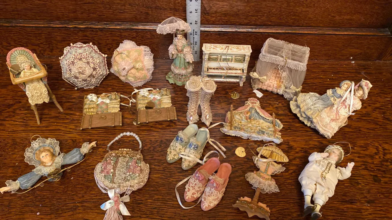 Victorian-Style Miniature Figurines and Accessories