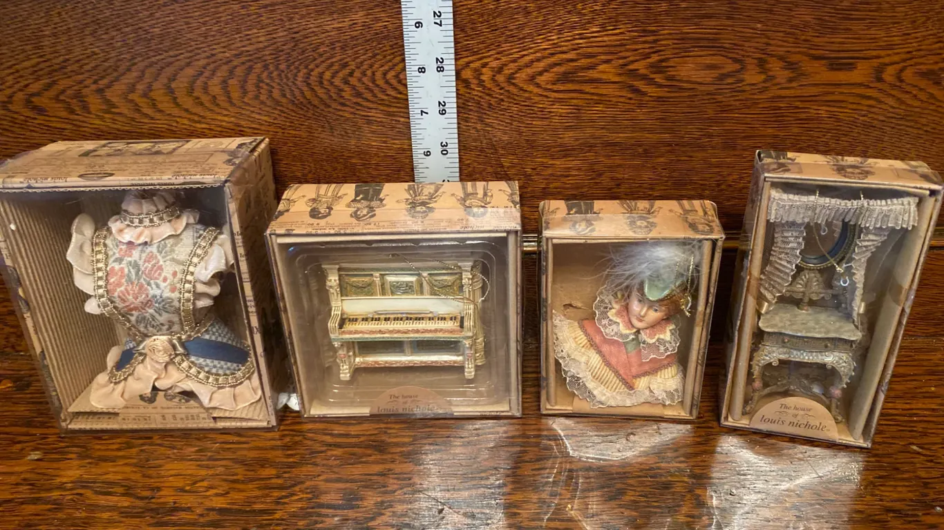 4 Louis Nichole Miniature Collectibles, 1999, In Original Packaging