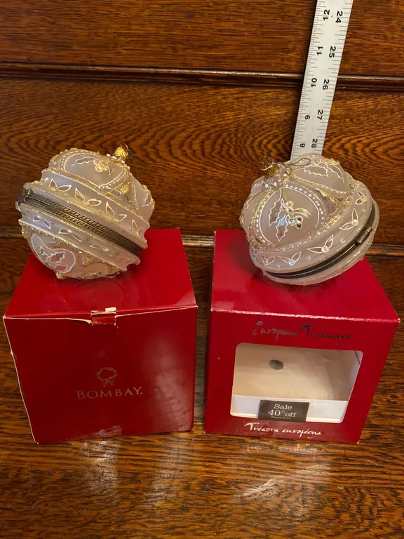 2 Bombay European Treasures Hinged Crown Ornaments with Boxes