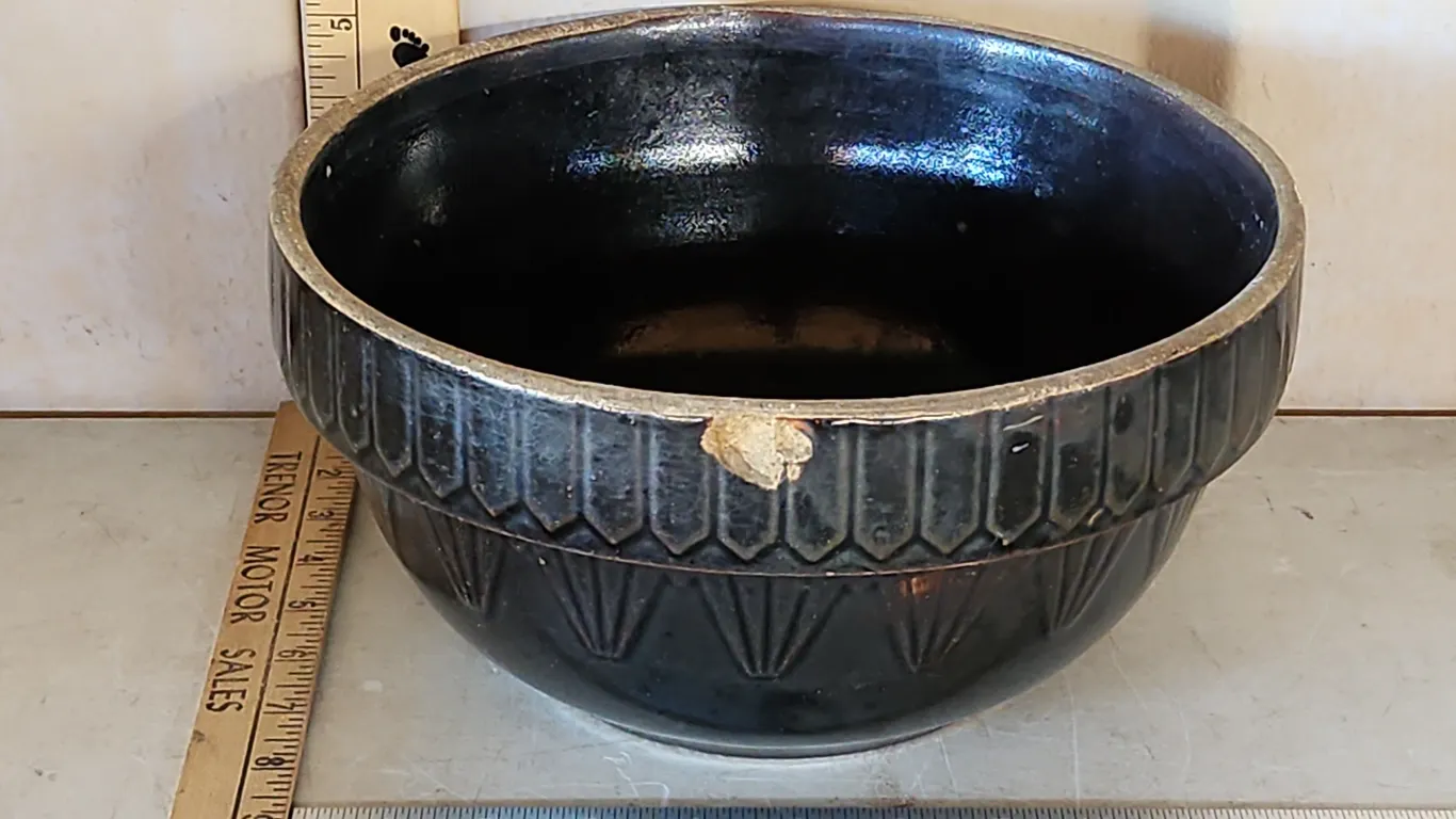 Vintage Crock Mixing Bowl Black Glaze Picket Fence Pattern Chipped 10.5"X5.25"