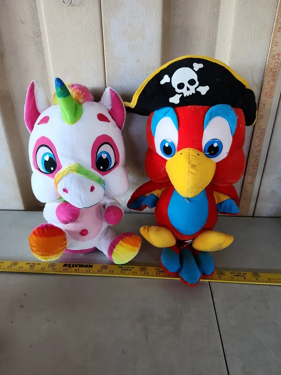 Plush Unicorn & Pirate Parrett