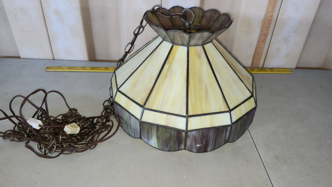 Vintage Stanford Stained Glass Plug In Pendant Light 15.25"X15.25"X11"