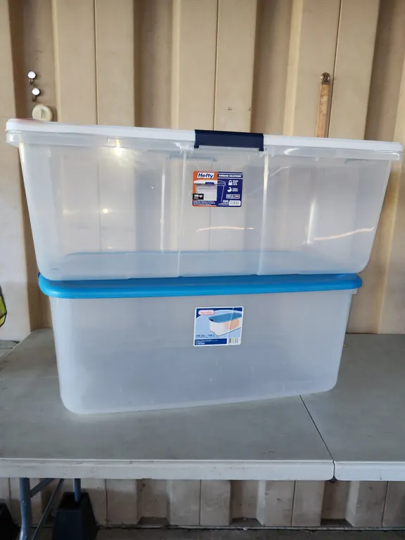 2 Totes Like New-Hefty 100 Qt. & Sterilite 106 Qt.