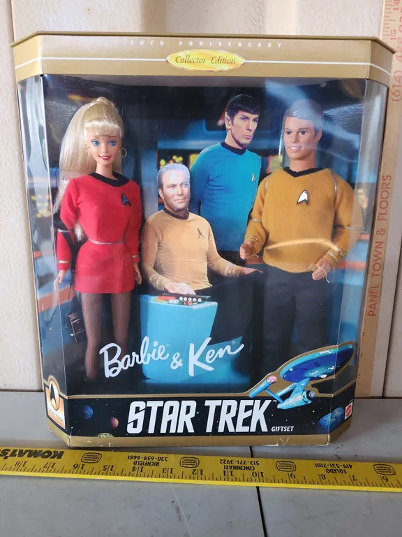 1996 Barbie & Ken Star Trek Gift Set