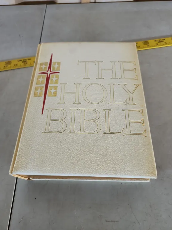 1966 The Holy Bible