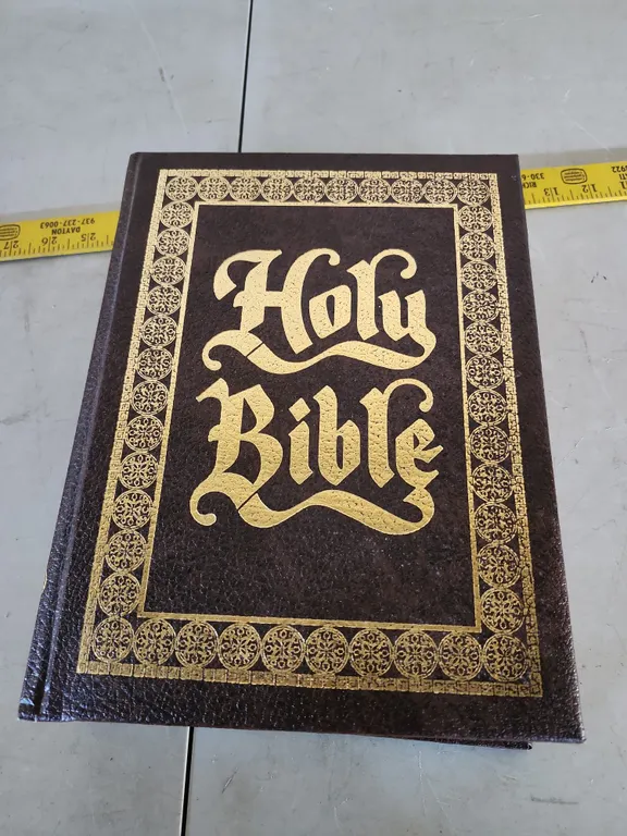 1976 Holy Bible