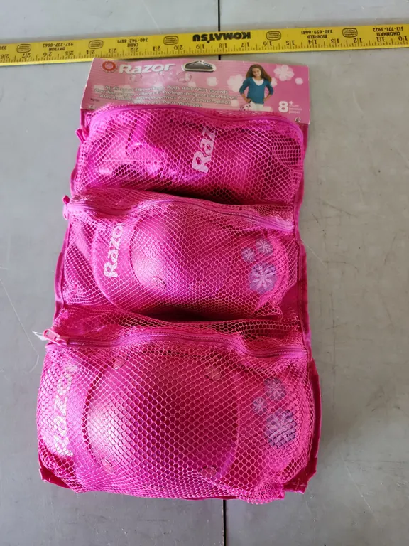 New Razor Sweet Pea Knee & Elbow Pad Set Youth Size 8
