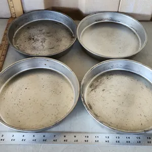 4 Metal Cake Pans 9.5"X1.5"