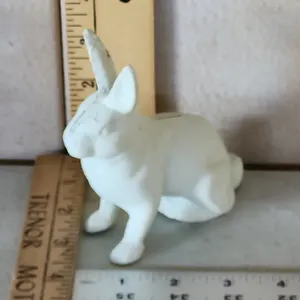 Small Cast Iron Rabbit 4"X2"X4.5"