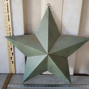 Metal Star Wall Decor 23"