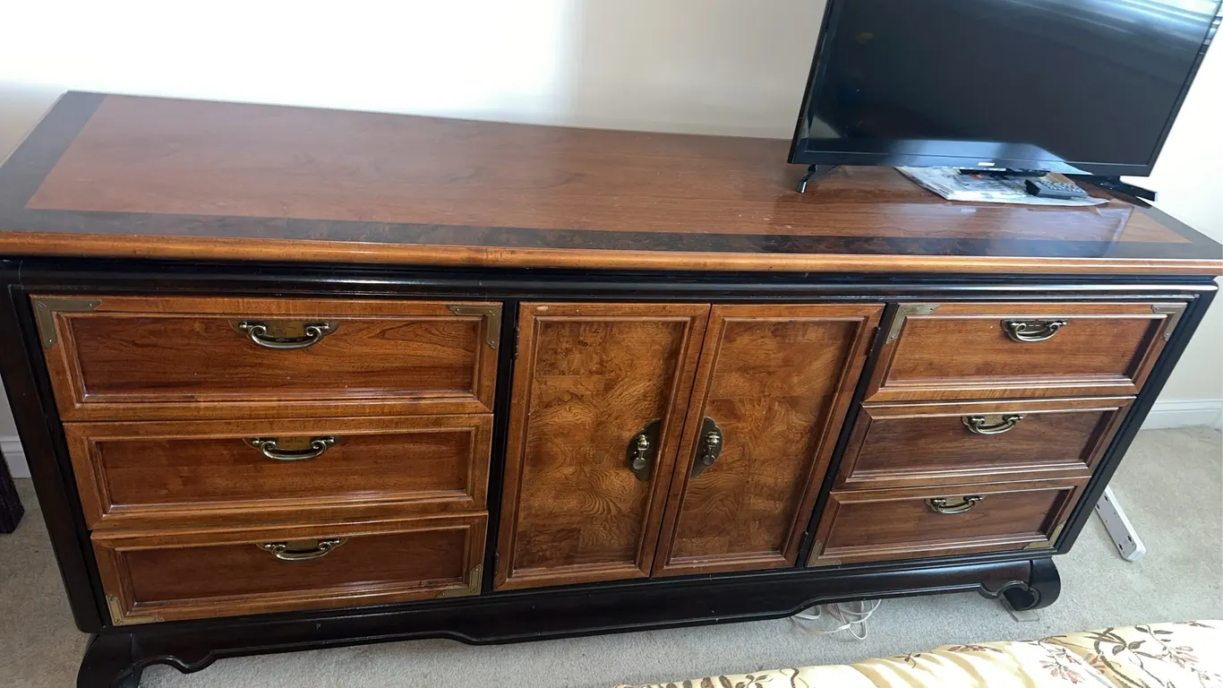 Broyhill Premier Ming Dynasty dresser