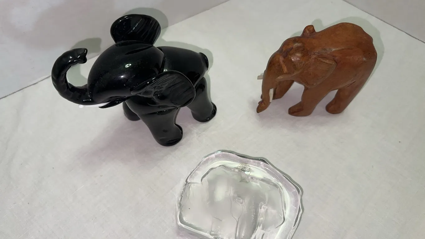 Elephant figurines