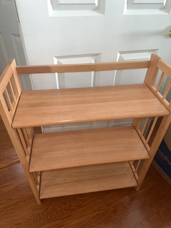 Folding shelf