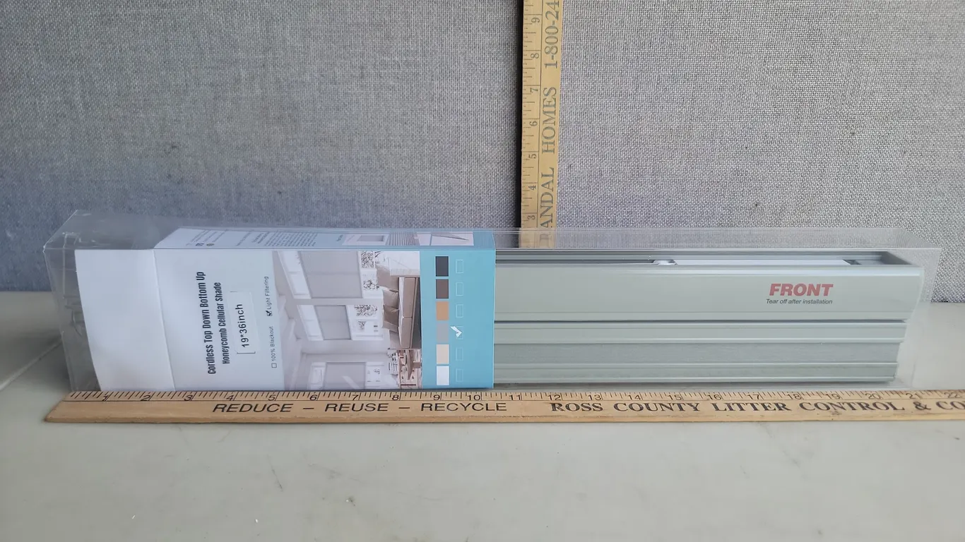 Grey Cordless Honeycomb Cellular Shade 19''X36''