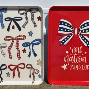 *NEW* (2) Cook With Color Serving Trays