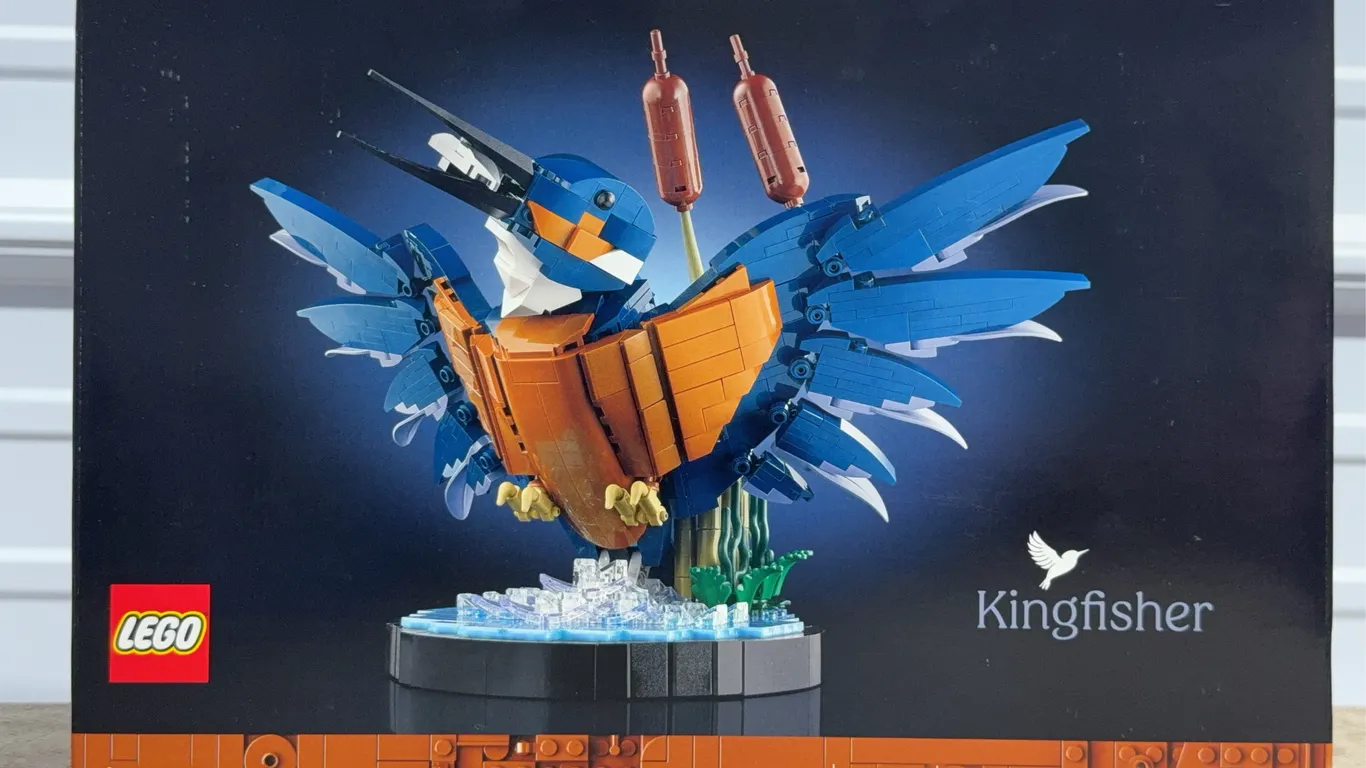 *NEW* LEGO Icons Kingfisher Bird Set (10331)
