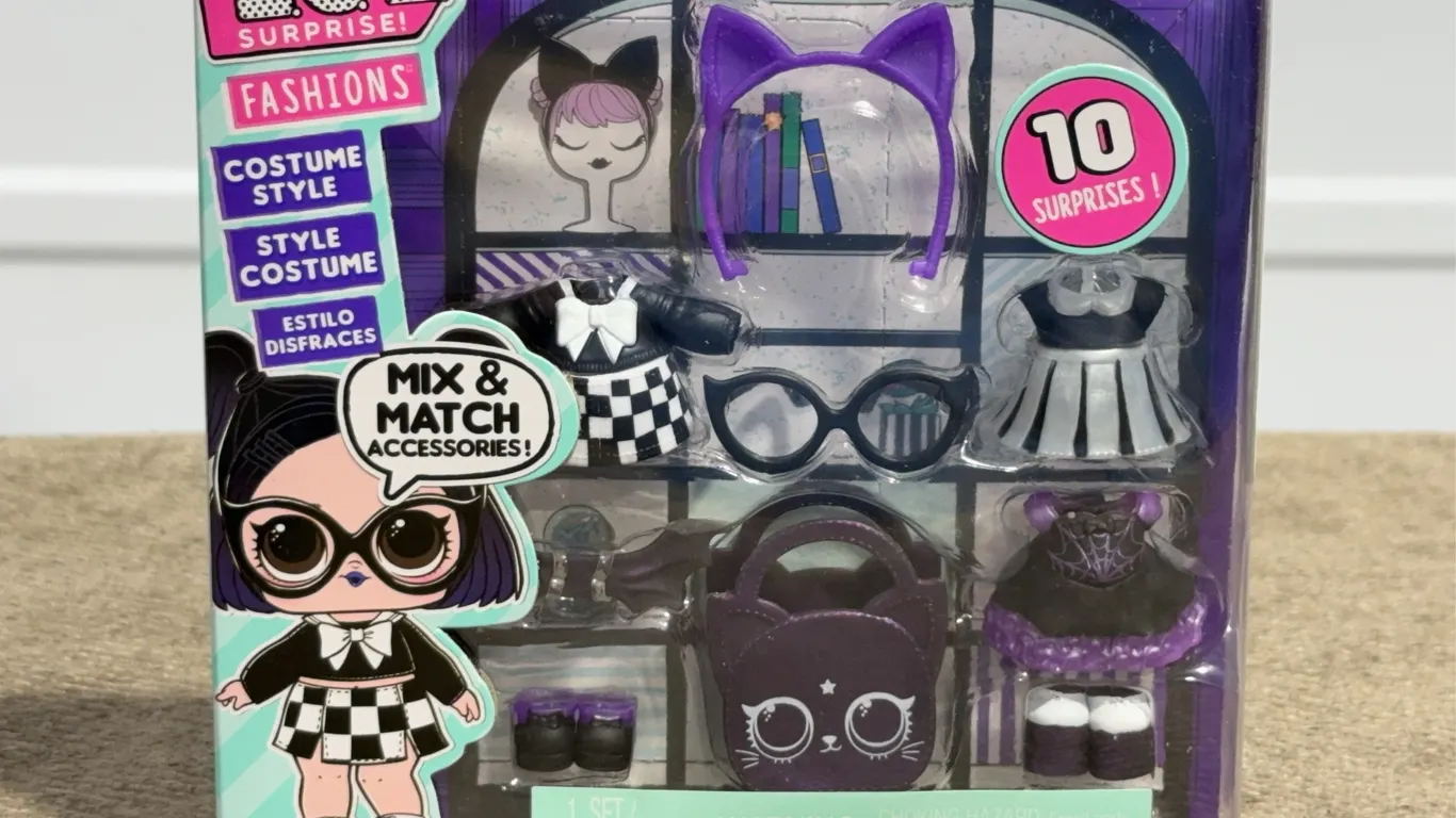 *NEW* L.O.L. Surprise! Fashion Pack, Costume Style, 6 Unique Styles, Doll Accessories