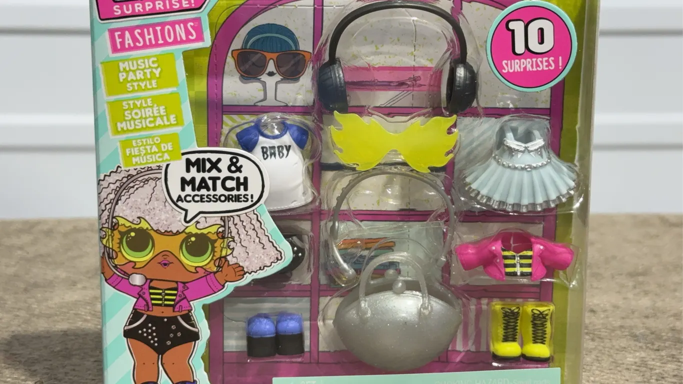 *NEW* L.O.L. Surprise! Fashion Pack, Music Party Style, 6 Unique Styles, Doll Accessories