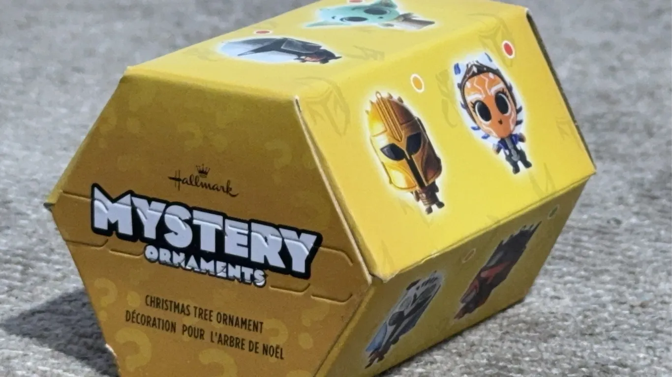 *NEW* Hallmark Star Wars The Mandalorian Mystery Ornament Surprise Capsule